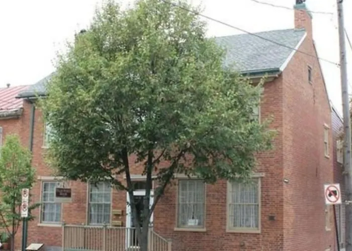 The Tillie Pierce House Inn